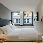 Hotel Citizenm Champs-élysées 4*