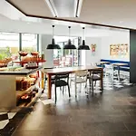 Citizenm Champs-élysées Hotel 4*