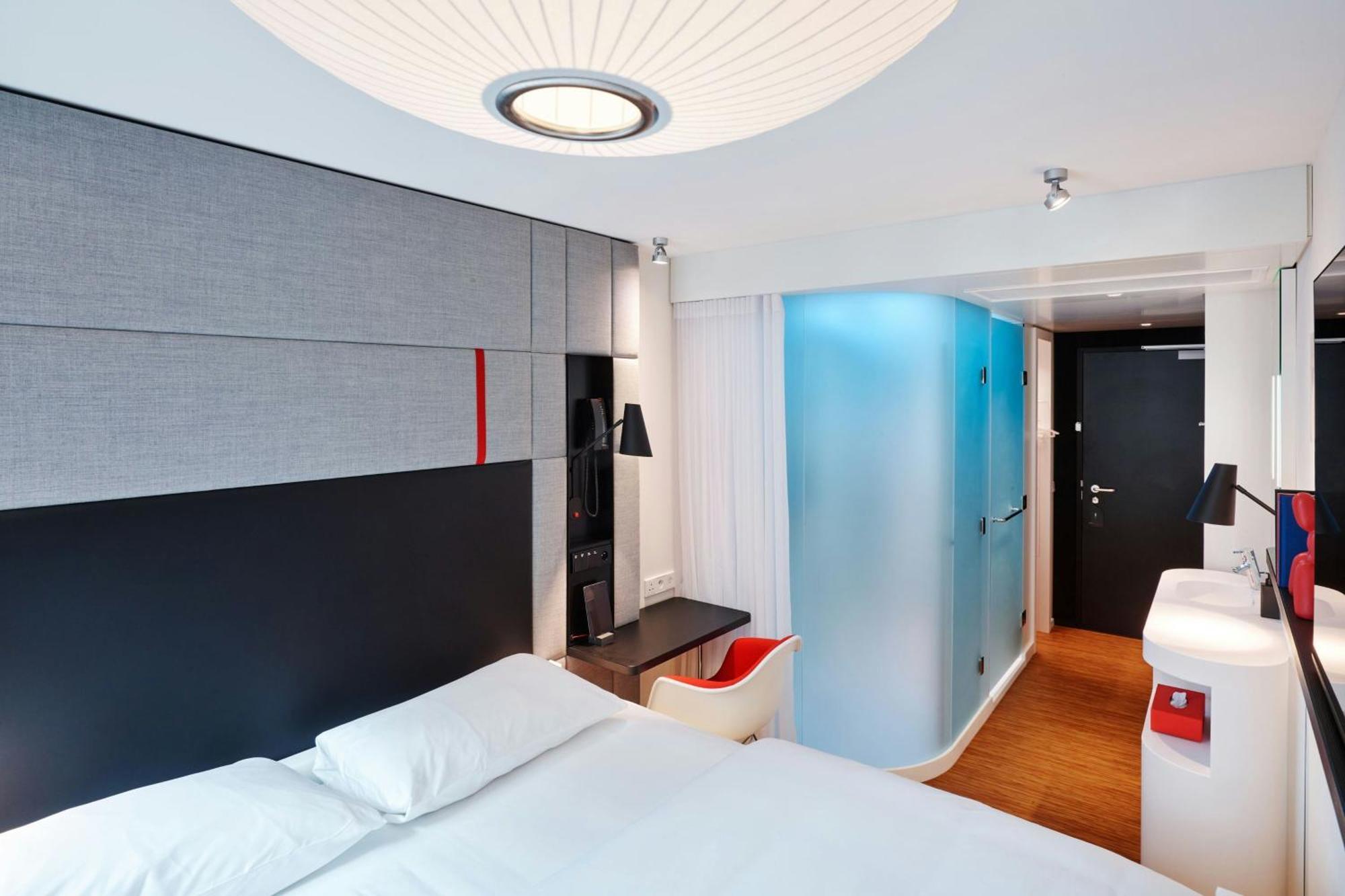 Hotel Citizenm Champs-élysées 4*