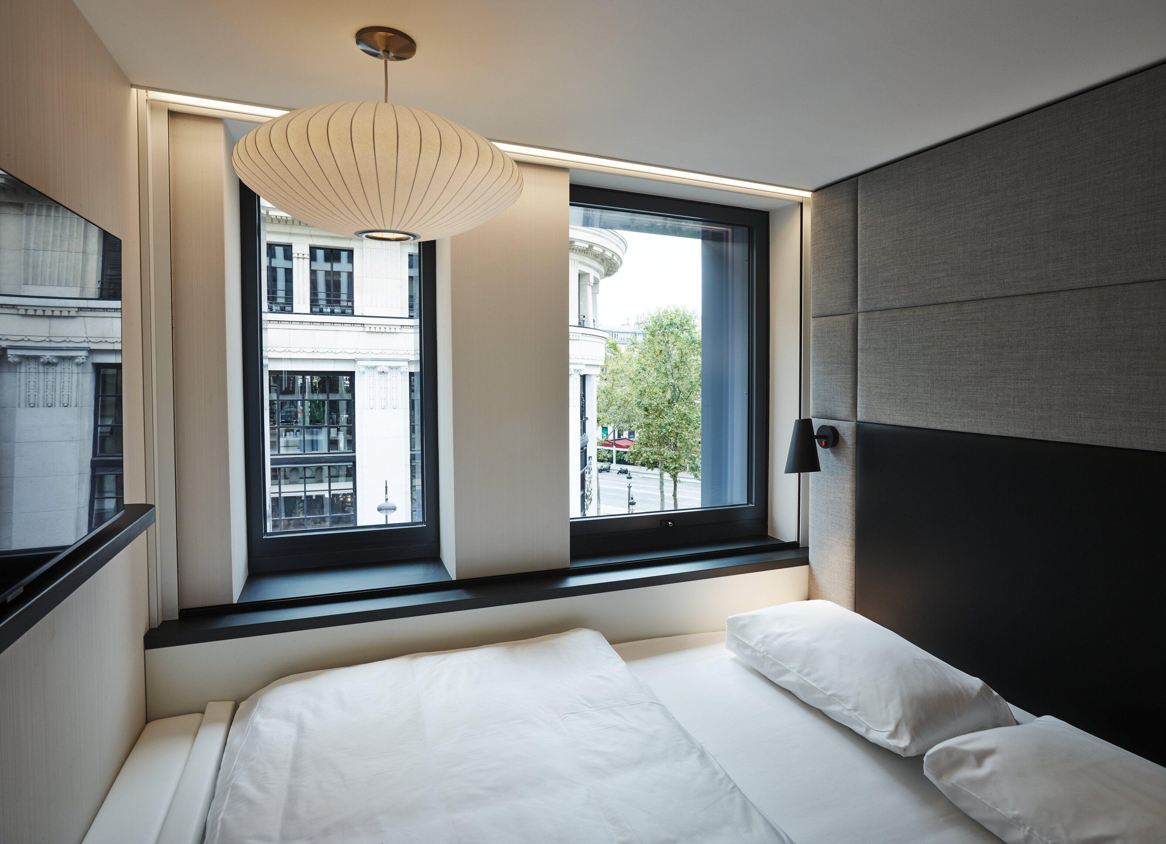 Hotel Citizenm Champs-élysées 4*