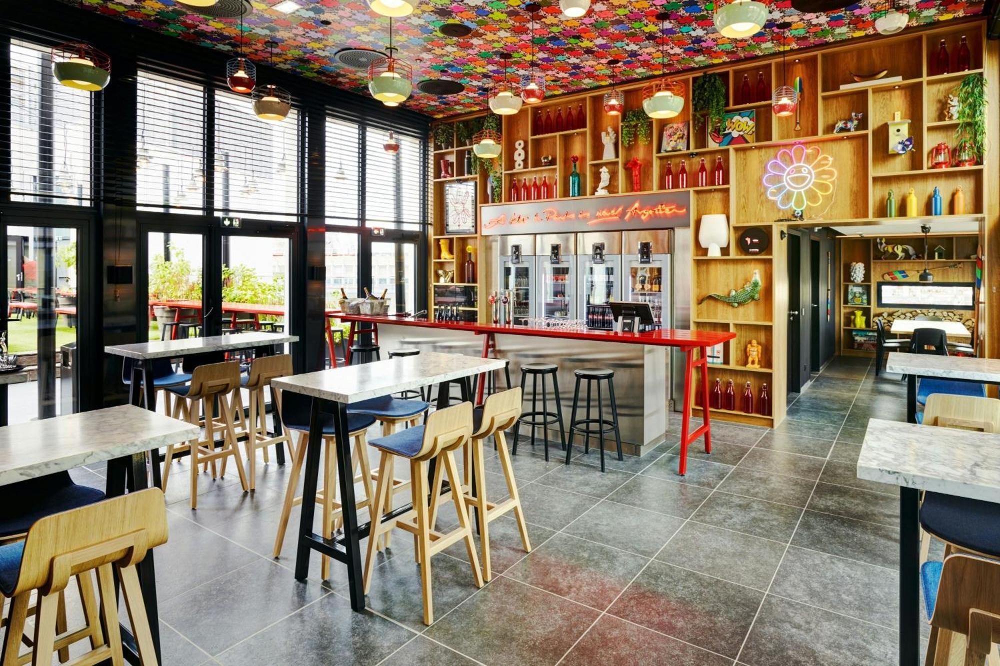 Citizenm Champs-elysees Hotel 4*